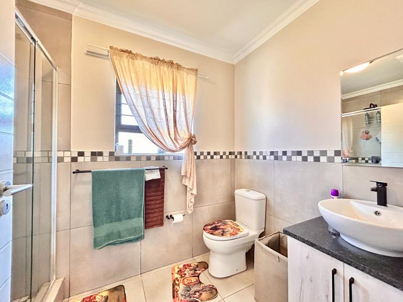 3 Bedroom Property for Sale in Ngwenya River Estate North West